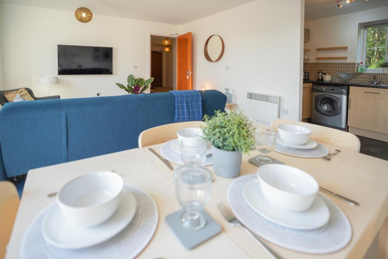 Stylish Apartment With Private Parking Cardiff Kültér fotó
